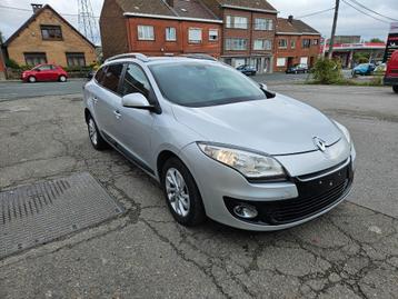 Renault megane1.5dci 2013 climGPS euro5 prêt à immatriculer, Autos, Achat, Boîte manuelle, 5 portes, Particulier
