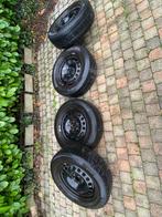 WINTERBANDEN (4) op zwarte velgen van plaatstaal, Auto-onderdelen, Banden en Velgen, Ophalen, 17 inch, Winterbanden, Band(en)