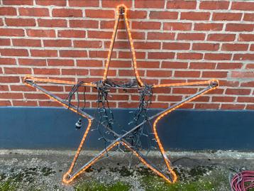 Metalen Kerstster met 2 kringen verlichting