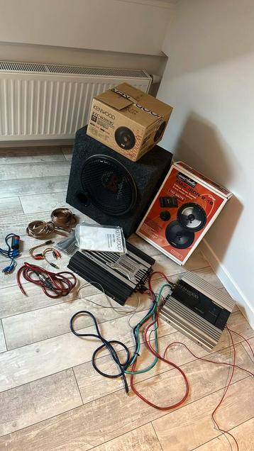 Volledige set versterkers, subwoofers, speakers