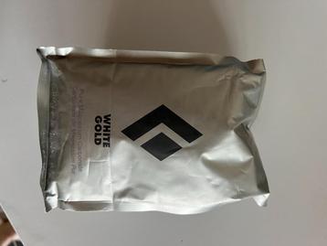Black Diamond Loose White Gold Chalk beschikbaar voor biedingen