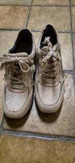Damessneakers maat 36, Ophalen, Gedragen