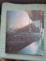 Vies de pierres - La pierre ornementale en Belgique, Enlèvement ou Envoi, Comme neuf, Architectes