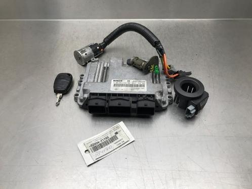 COMPUTER CONTACTSLOT Nissan Primastar (0281011530), Auto-onderdelen, Elektronica en Kabels, Nissan, Gebruikt