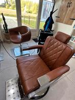 2 kapperstoelen, Ophalen
