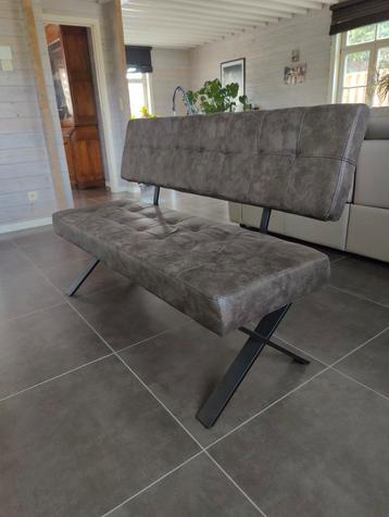 Zitbank met 2 bijpassende stoelen  beschikbaar voor biedingen