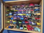 miniatuur autos met kast, Verzamelen, Ophalen, Zo goed als nieuw
