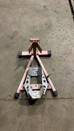 Moto staander, Motoren, Ophalen