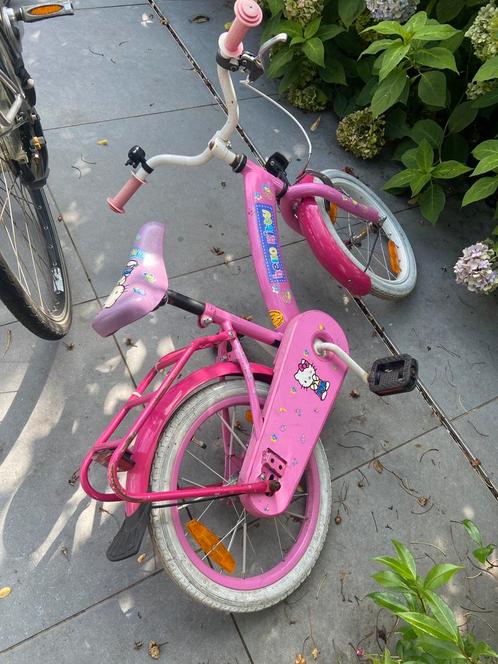 Schattige roze meisjesfiets - Hello Kitty, Kinderen en Baby's, Kinderspulletjes, Ophalen