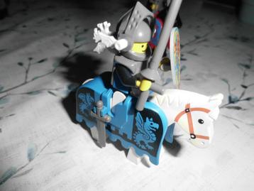 Lego 6086 ridders beschikbaar voor biedingen