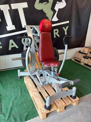 Panatta converging decline press beschikbaar voor biedingen