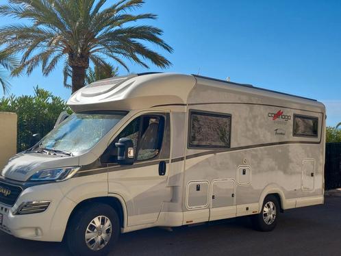 Fantastisch mooie CARTHAGO T143 in TOPSTAAT, Caravans en Kamperen, Mobilhomes, Particulier, Carthago, Fiat, LPG, Douche, TV, Luifel