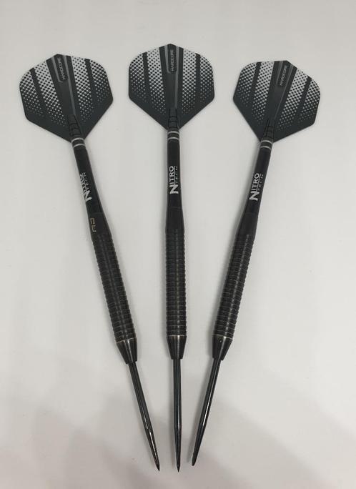 Darts pijlen Red Dragon Razor Edge Black v6 24 gram, Sport en Fitness, Darts, Gebruikt, Pijlen, Ophalen of Verzenden