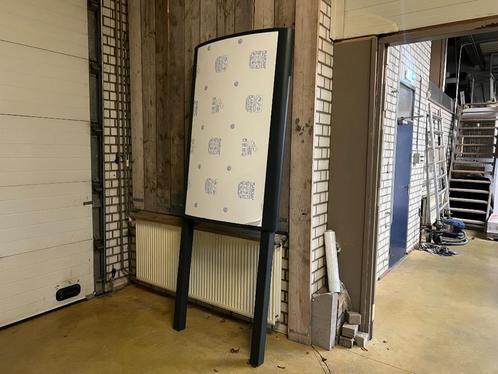 reclamezuil ovaal, Zakelijke goederen, Kantoor en Winkelinrichting | Kantoormeubilair en Inrichting, Inrichting, Aankleding buiten