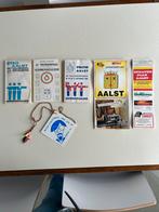 Aalst politieboekjes, stadsplan en carnaval badge Moikes, Enlèvement ou Envoi