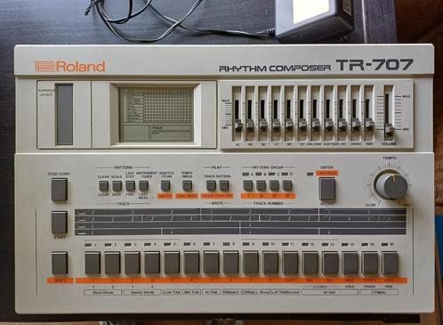 Roland TR-707 / TR 707, Muziek en Instrumenten, Drumcomputers, Zo goed als nieuw, Roland, Ophalen of Verzenden