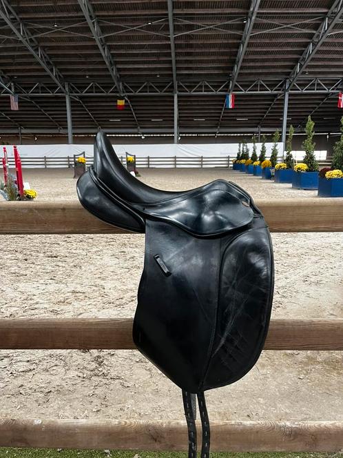 Kentaur zadel 17,5 inch te koop, Dieren en Toebehoren, Paarden en Pony's | Zadels, Zo goed als nieuw, Dressuur, Ophalen