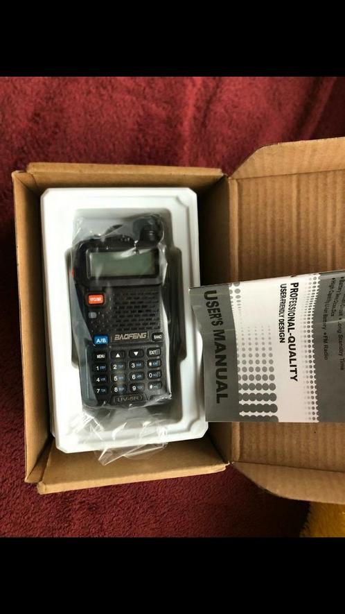 Baofeng UV-5R 100% NIEUW!, Telecommunicatie, Portofoons en Walkie-talkies, Nieuw, Portofoon of Walkie-talkie, 15 km of meer, Ophalen of Verzenden