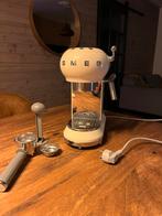 SMEG koffiemachine, crèmekleur., Elektronische apparatuur, Koffiezetapparaten, Ophalen, Koffiemachine