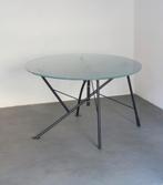 Tafel van Philippe Starck, Ophalen
