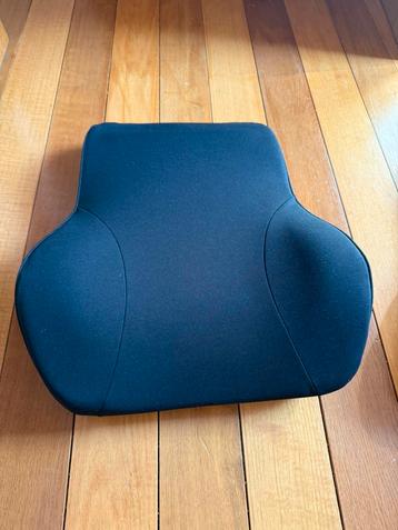 Ergonomisch rugkussen beschikbaar voor biedingen