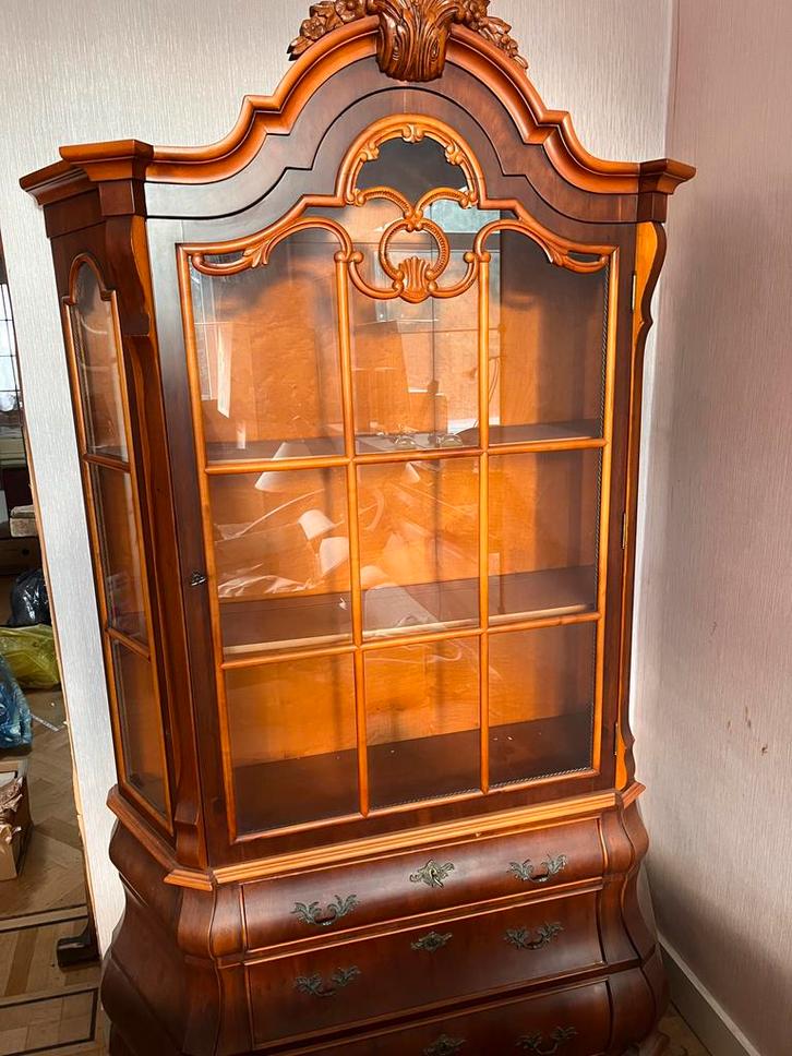 Vitrinekast/boekenkast in Louis XV/XVI-stijl, Huis en Inrichting, Kasten | Vitrinekasten, Zo goed als nieuw, Ophalen