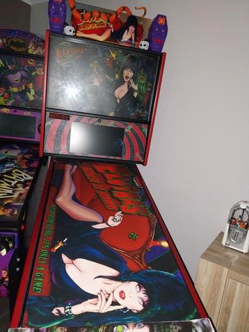Flipper Stern 🕸💀 Elvira's💀🕸  beschikbaar voor biedingen
