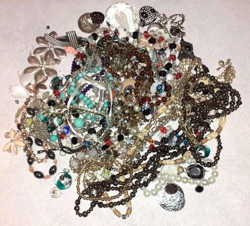 juwelenset lot vintage juwelen en materiaal lot 40 761 gram, Handtassen en Accessoires, Antieke sieraden, Overige typen, Zilver
