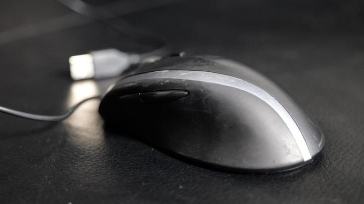 Logitech M500 bedrade laser muis, Computers en Software, Muizen, Gebruikt, Muis, Rechtshandig, Bedraad, Ophalen