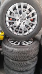 Banden en Velgen (voor Peugeot 3008 en 5008), Auto-onderdelen, Banden en Velgen, Ophalen, Banden en Velgen, 17 inch, Winterbanden