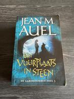 Jean M. Auel Een vuurplaats in steen - Aardkinderen 5, Boeken, Ophalen of Verzenden, Gelezen, Jean M Auel