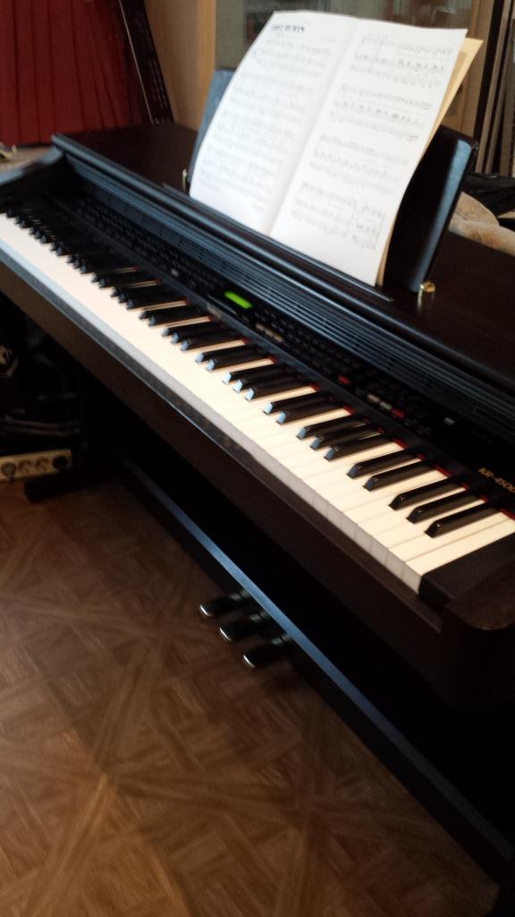 PIANO NODIG. Wij hebben er verschillende. DIVERSE prijzen., Muziek en Instrumenten, Piano's, Zo goed als nieuw, Piano, Digitaal