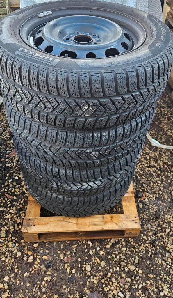 215 60 R16, Pirelli Sottozero3 winter, Auto-onderdelen, Banden en Velgen, Banden en Velgen, Winterbanden, 16 inch, 215 mm, Personenwagen