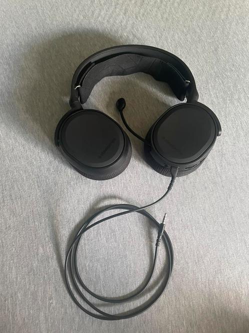 Steelseries Arctis 3 (zwart), Computers en Software, Headsets, Gebruikt, On-ear, Bedraad, Gaming headset, Inklapbare microfoon