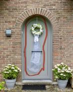 Bloemenkrans met strik en voile, Ophalen, Zo goed als nieuw
