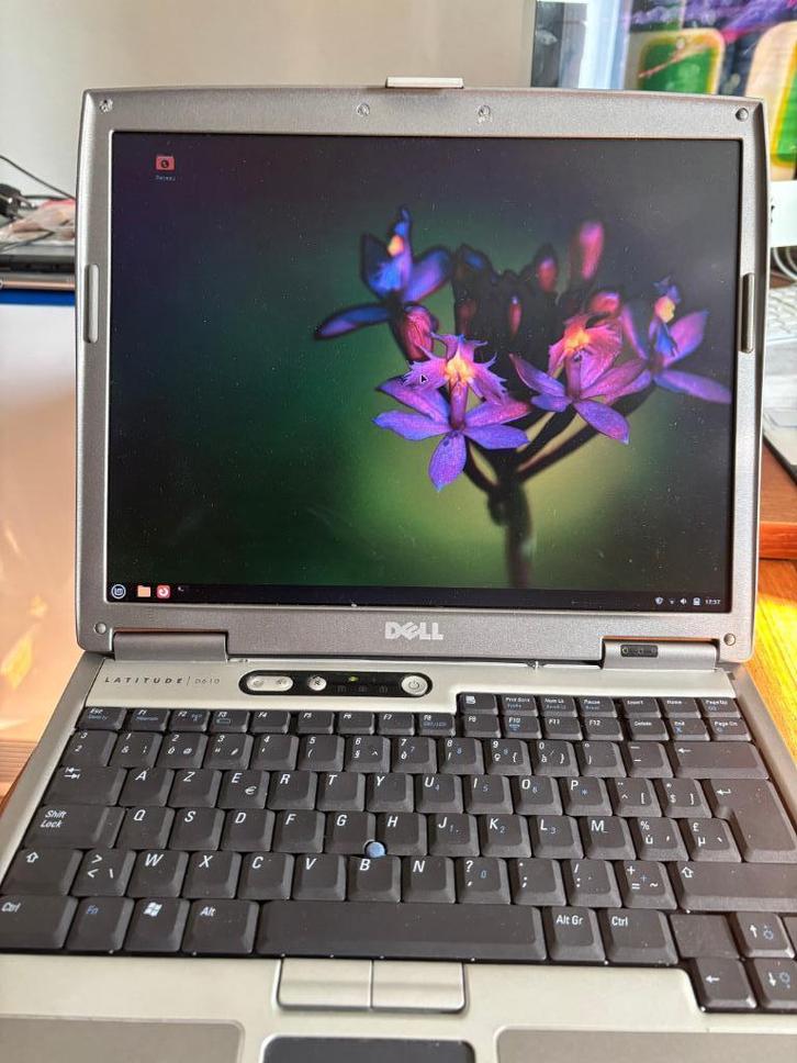 DELL LATITUDE D610-laptop, Computers en Software, Windows Laptops, Zo goed als nieuw, 14 inch, HDD, Azerty, Ophalen of Verzenden