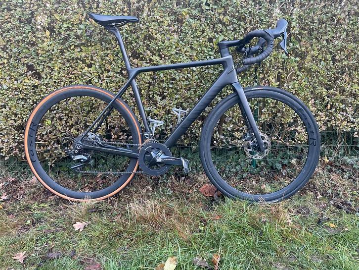Canyon Ultimate cf sl disc 8.0, Fietsen en Brommers, Fietsen | Racefietsen, Gebruikt, Heren, Overige merken, Meer dan 20 versnellingen