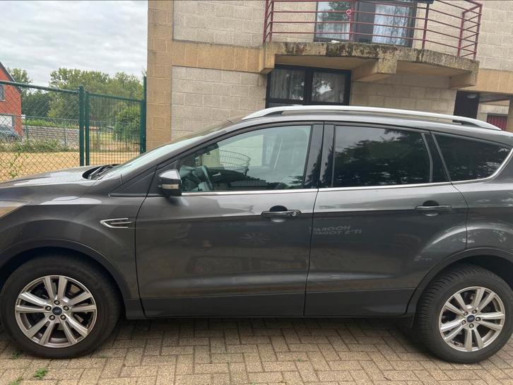 Ford kuga, Auto's, Ford, Particulier, Kuga, Diesel, Monovolume, 5 deurs, Handgeschakeld, Zilver of Grijs, Grijs, Stof, Dealer onderhouden