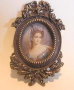 Cadre en bronze miniature ancien portrait dame peint main, Envoi