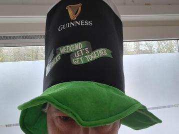 40 hoeden Guiness beschikbaar voor biedingen