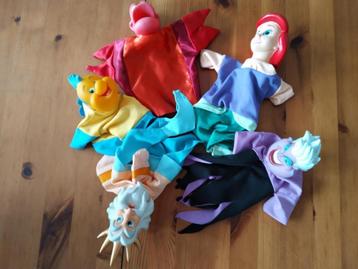 5 poppenkastpoppen  - als nieuw beschikbaar voor biedingen