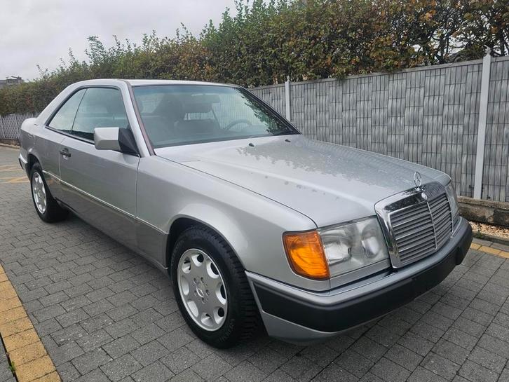 Mercedes 230CE Automaat 10/1991, Auto's, Oldtimers, Particulier, ABS, Centrale vergrendeling, Elektrische buitenspiegels, Elektrische ramen