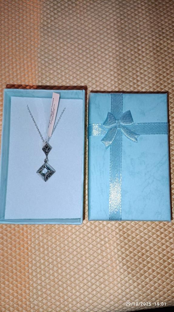 925 sterling zilveren hanger met blauwe topaas, Handtassen en Accessoires, Kettinghangers, Nieuw, Zilver, Zilver, Met edelsteen