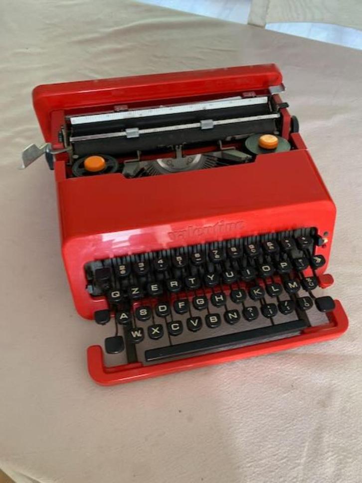 Valentina Olivetti - clavier italien - PRIX BAISSÉ, Diversen, Typemachines, Gebruikt, Ophalen