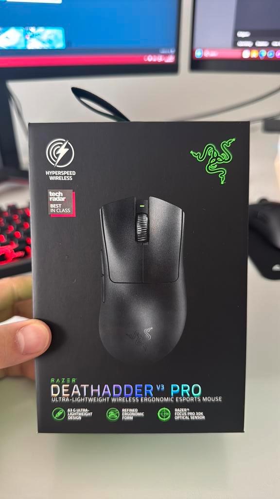 Razer DeathAdder V3 Pro, Computers en Software, Muizen, Rechtshandig, Ophalen