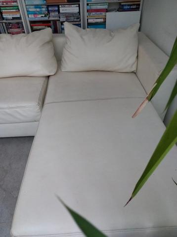 Zetel met longchair beschikbaar voor biedingen