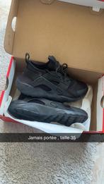 Nike huarache, Enlèvement ou Envoi, Comme neuf