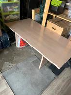 Table a donner, Maison & Meubles, Tables | Tables à manger, Enlèvement