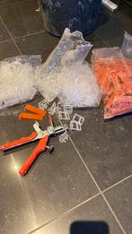 Niveleer spie en lieveling systeem + tang, Ophalen of Verzenden, Gebruikt, Overige typen