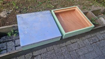 Nieuw dak voor simplex kast 46x46 cm, Abeilles